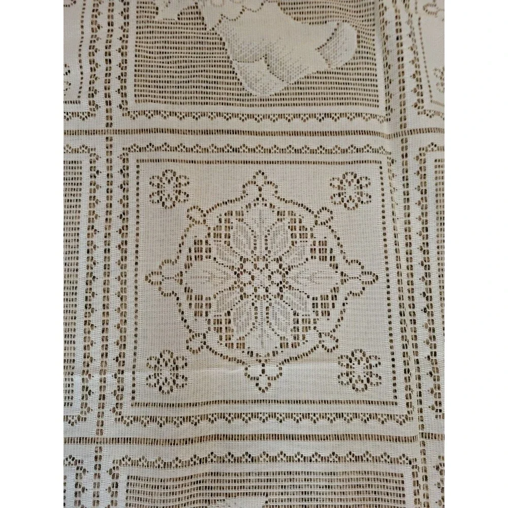 Vintage Artex Lace Winter Scene Obling 60x90 Tablecloth Ivory Christmas